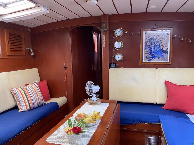 Hallberg-Rassy 49 "R"