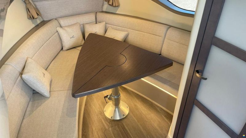 Sea Ray Sundancer 320