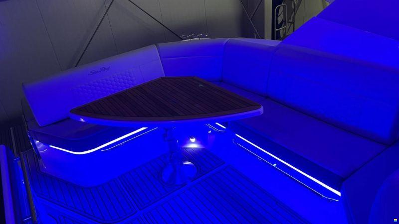 Sea Ray Sundancer 320