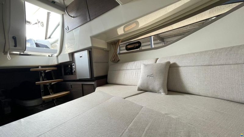 Sea Ray Sundancer 320
