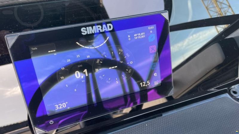 Sea Ray SPX 210