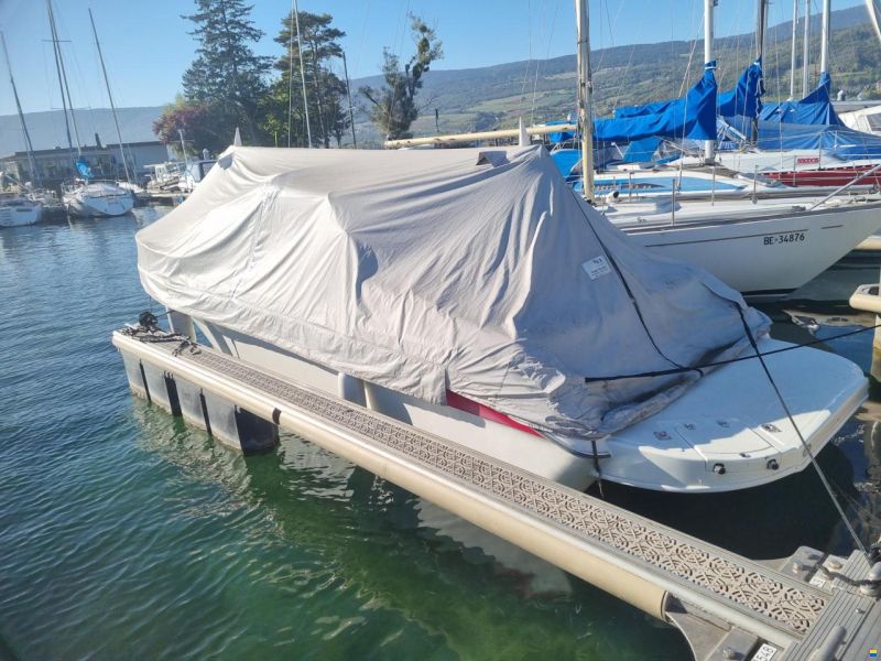 Sea Ray 220 OV