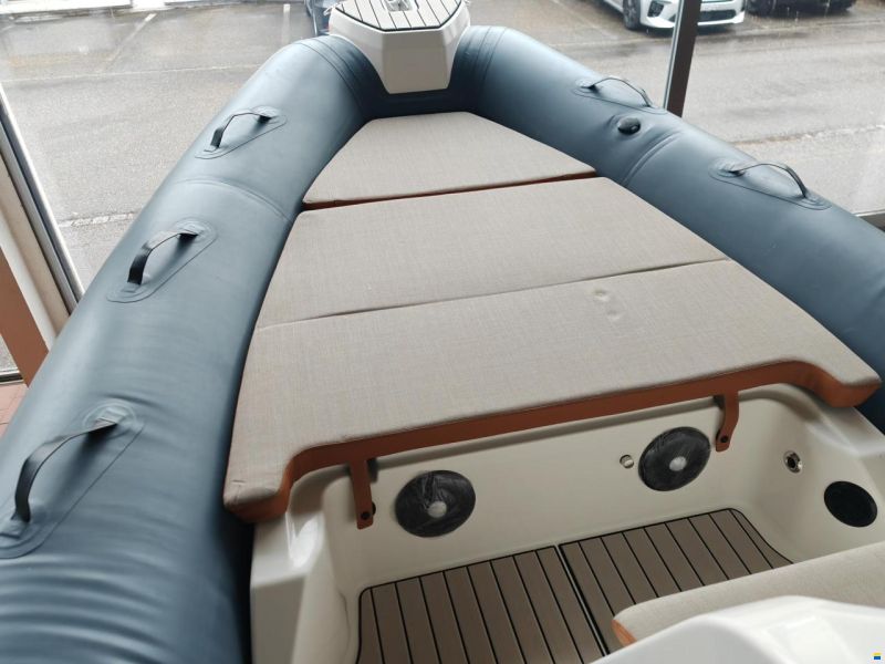 Zodiac Medline 6.8 Neo