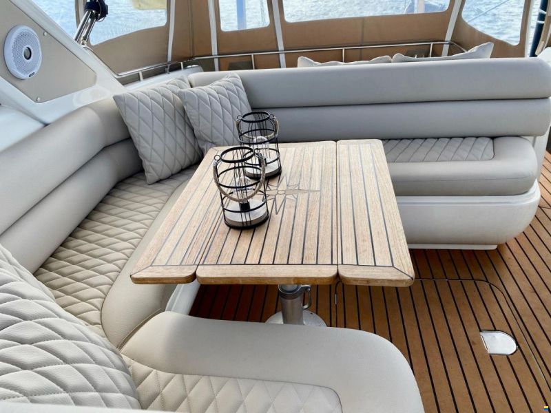 Sunseeker Mustique 42
