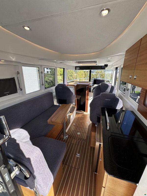 Paragon Yachts 31 Cabin