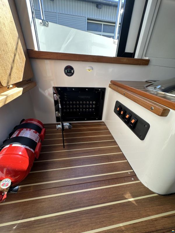 Paragon Yachts 31 Cabin