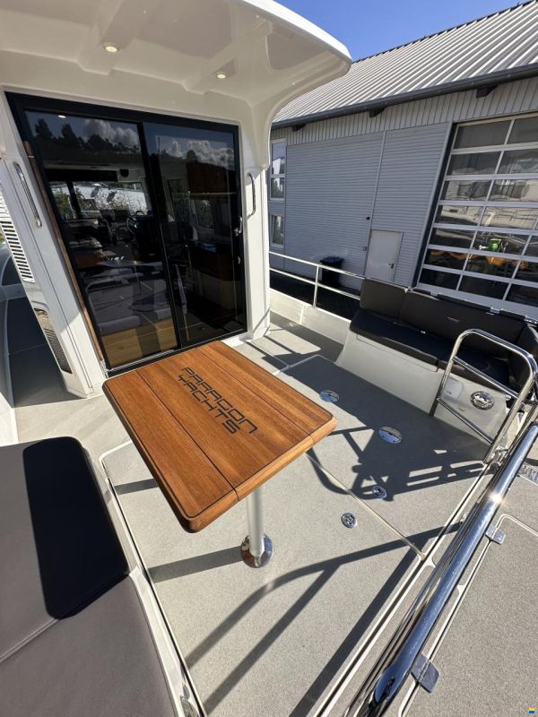 Paragon Yachts 31 Cabin