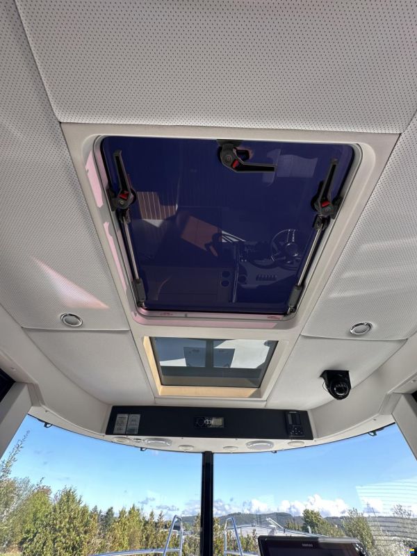 Paragon Yachts 31 Cabin