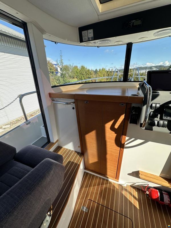 Paragon Yachts 31 Cabin