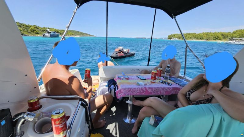 Sea Ray 260