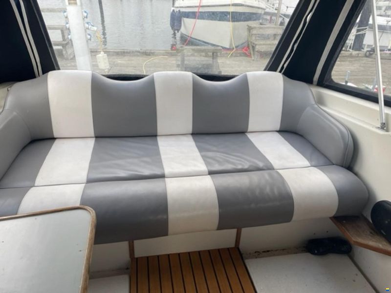 Marex 7100 Sport Cruiser