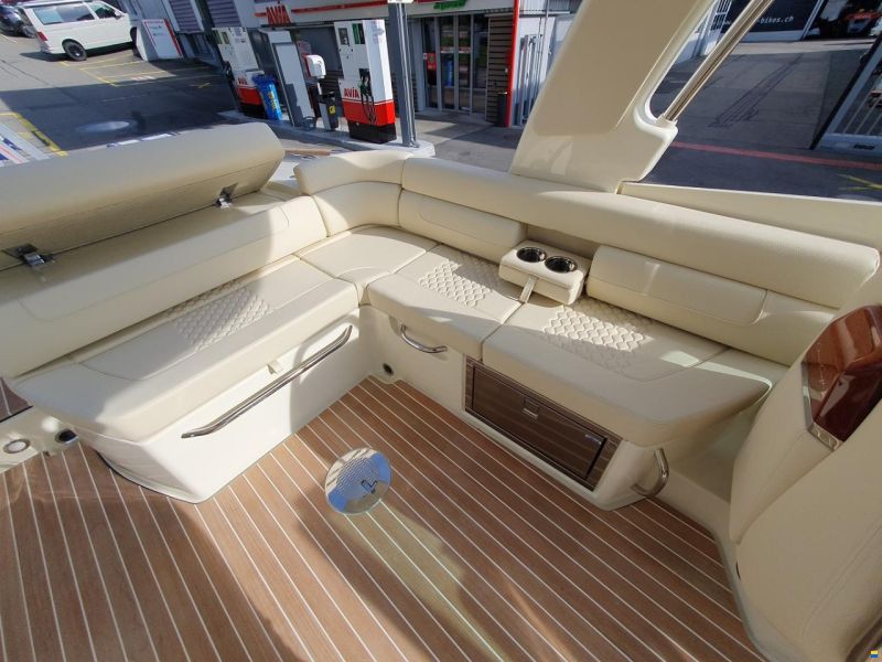 Chris Craft Launch 25 GT