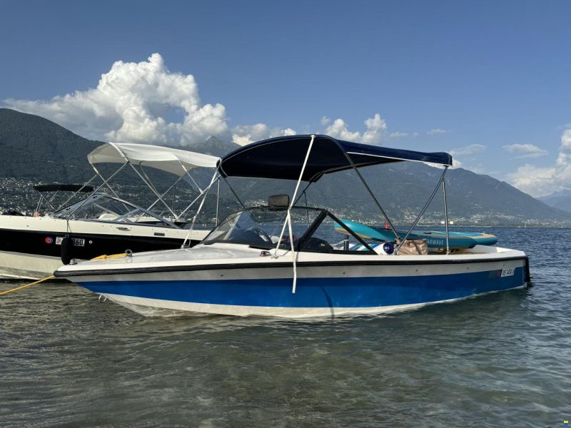 Correct Craft Ski nautique