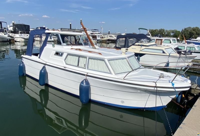 1980 Kajuitboot 700, EUR 4.000,-