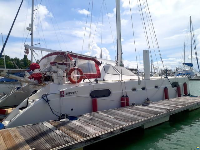 Catana 471 image