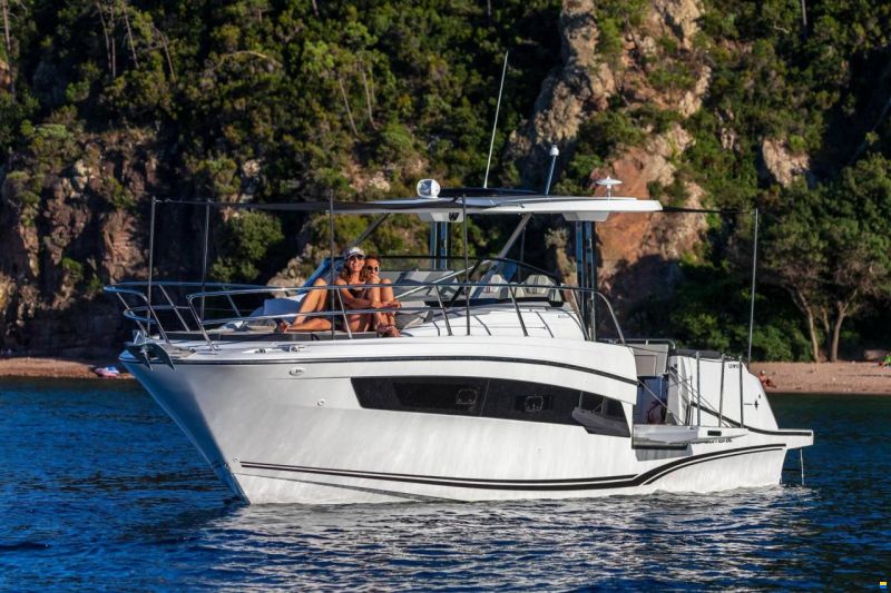 Jeanneau Cap Camarat 10.5 WA S2