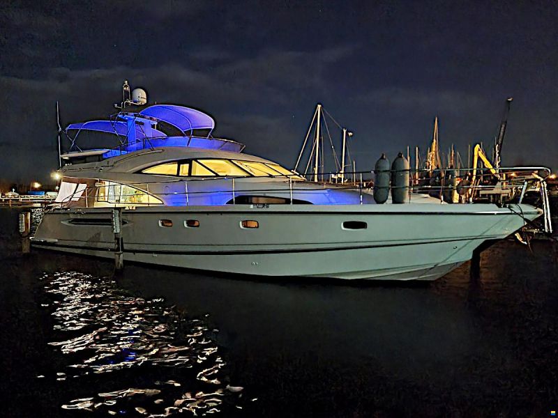 Fairline Squadron 58 Volvo Penta D12-715 EVC