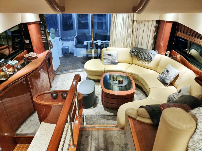 Fairline Squadron 58 Volvo Penta D12-715 EVC