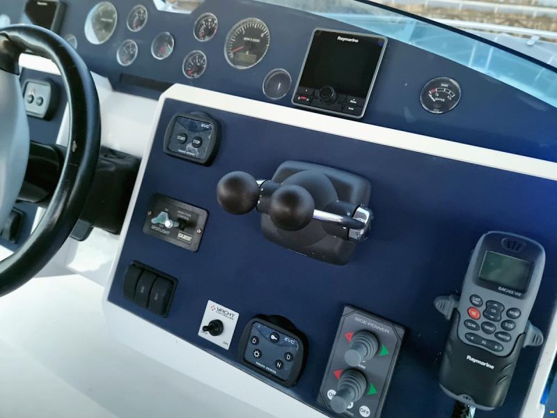 Fairline Squadron 58 Volvo Penta D12-715 EVC