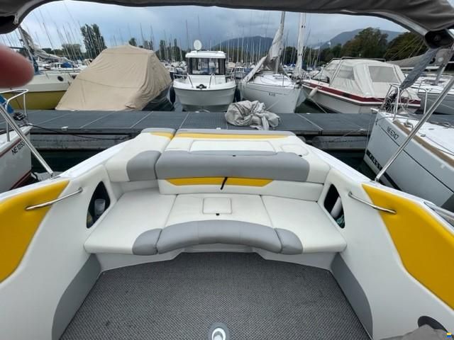 2017 Rinker 236 CC to sell