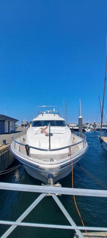 Elegance 64-Werftgepflegte Yacht/Kaufpreis auf An