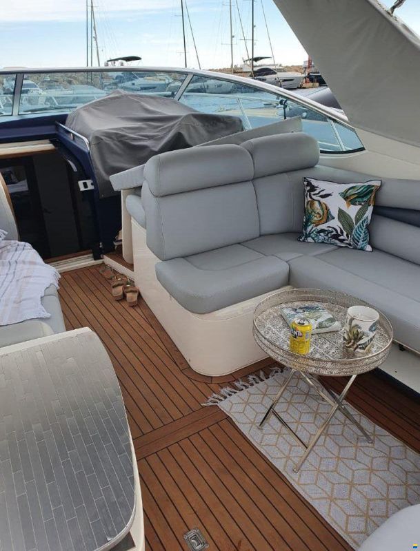 Sealine S38