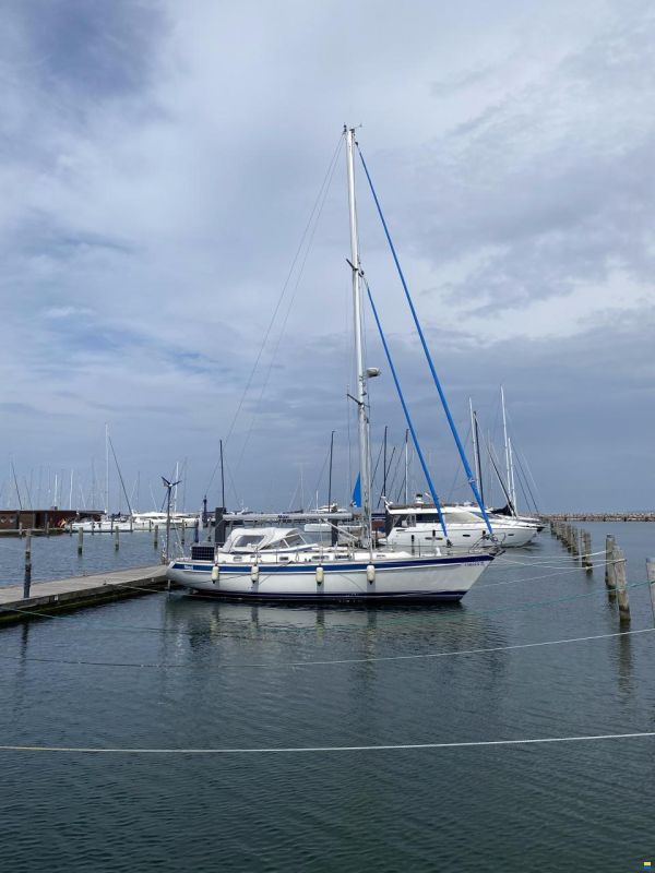Hallberg-Rassy HR 42F