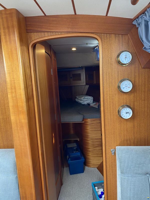 Hallberg-Rassy HR 42F
