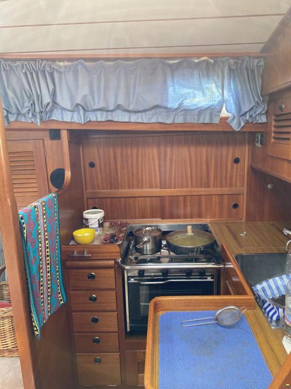 Hallberg-Rassy HR 42F