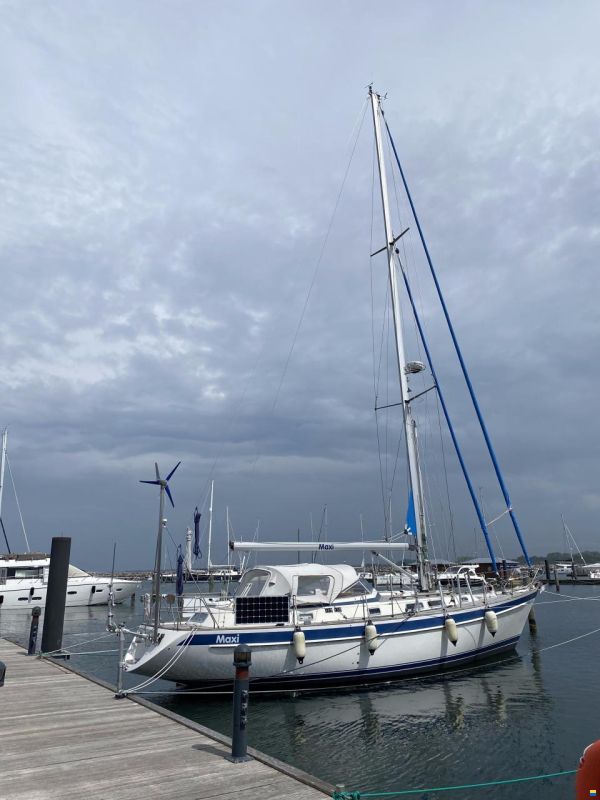 Hallberg-Rassy HR 42F