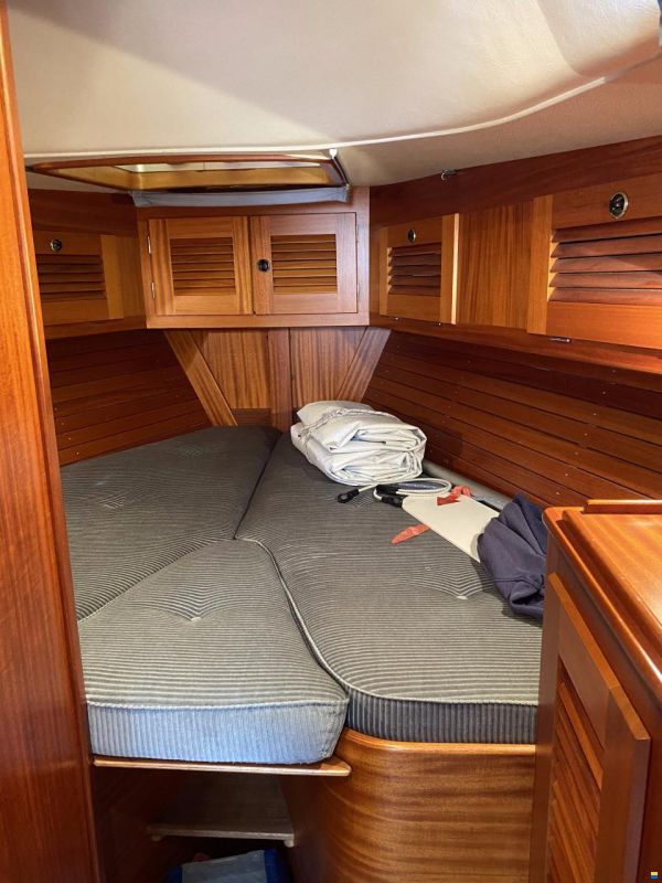 Hallberg-Rassy HR 42F