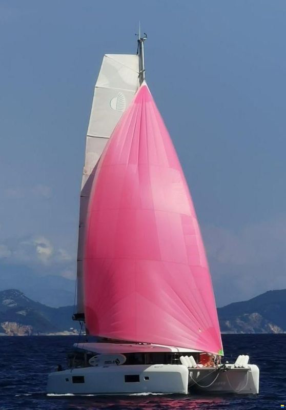 Lagoon 42