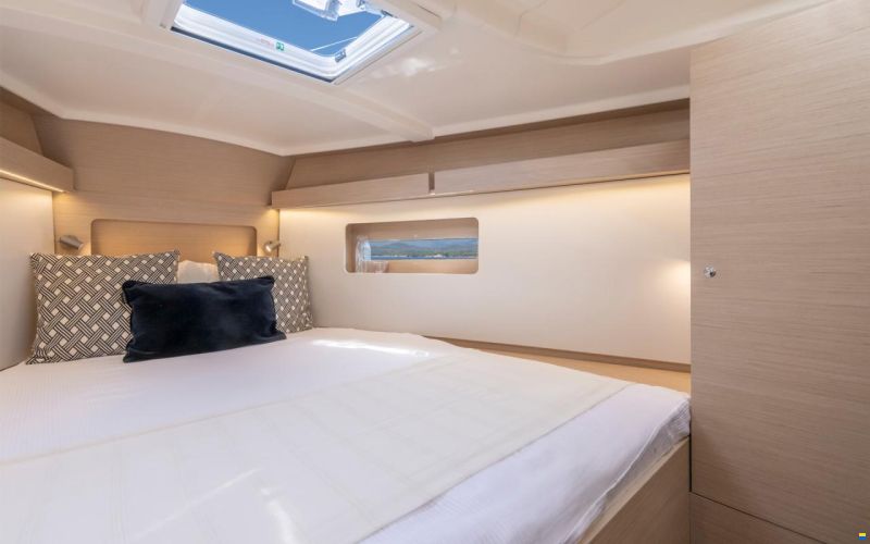 Beneteau Oceanis 37.1