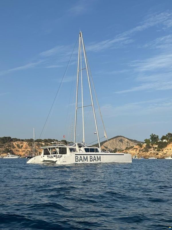Custom 22m Catamaran