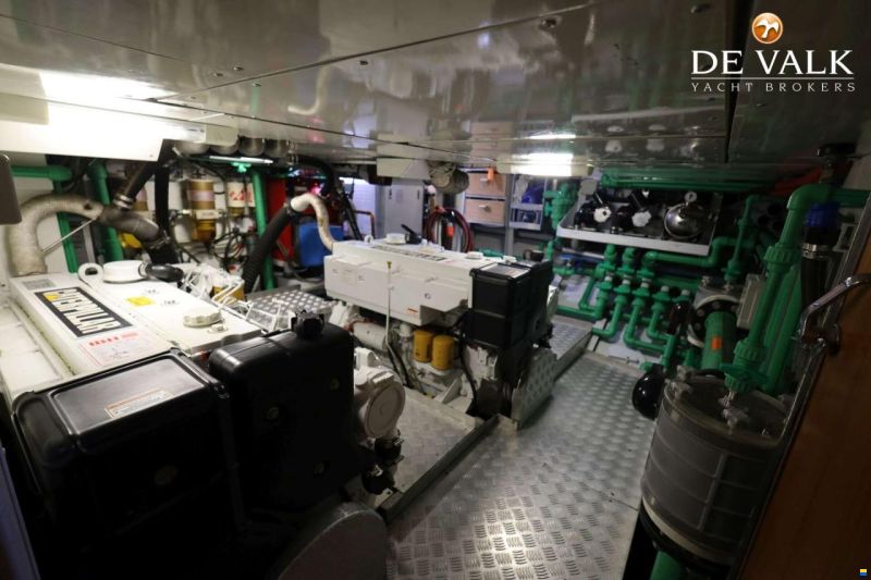 Robert Clark 64 Pilothouse