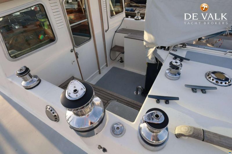 Robert Clark 64 Pilothouse