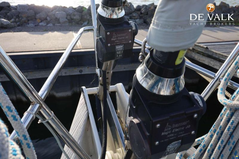 Robert Clark 64 Pilothouse