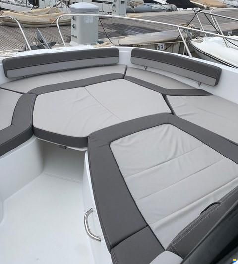 Jeanneau Cap Camarat 9.0 CC