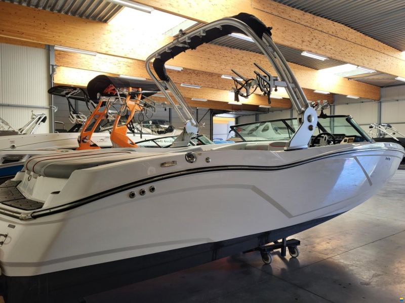 MasterCraft NXT22