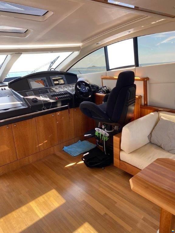 Sunseeker Predator 72