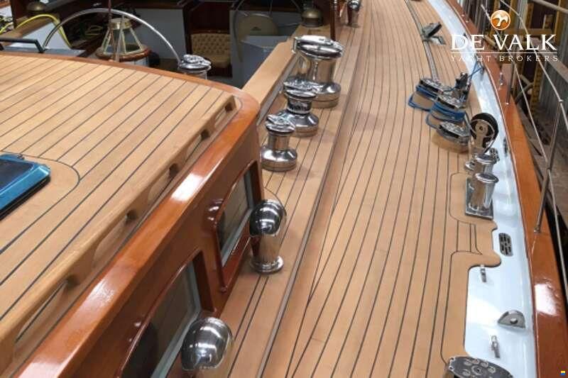 Hoek Classic 73ft