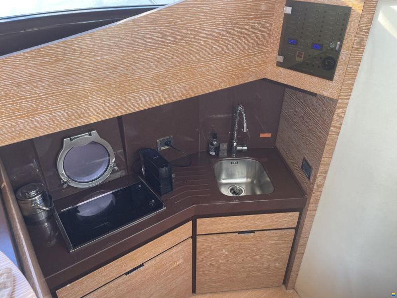 Azimut 38 Fly
