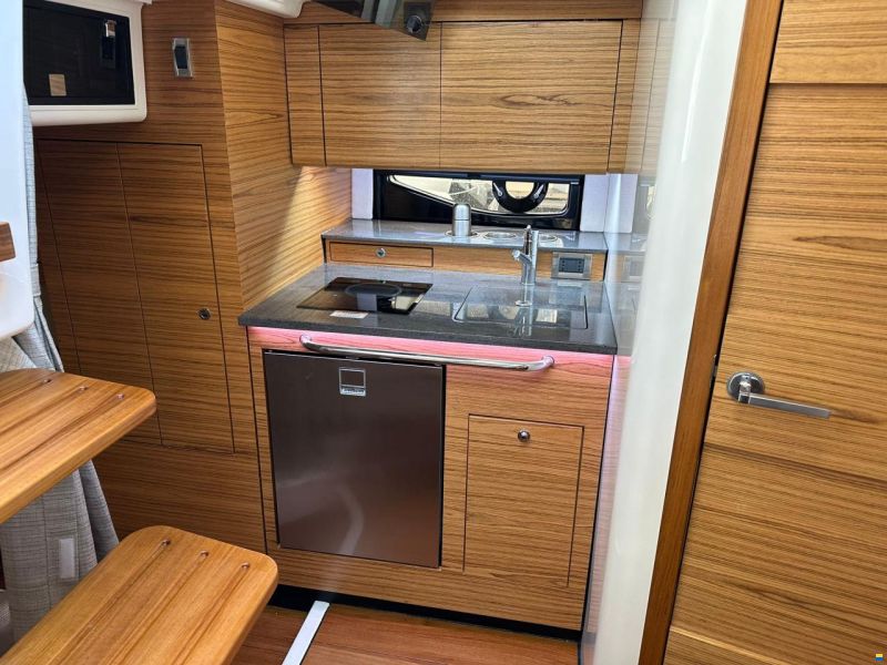Boston Whaler 405 Conquest