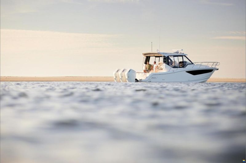 Boston Whaler 405 Conquest