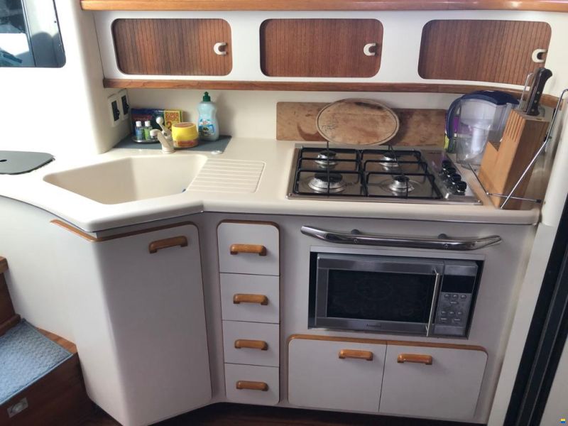 Sea Ray 440 SD