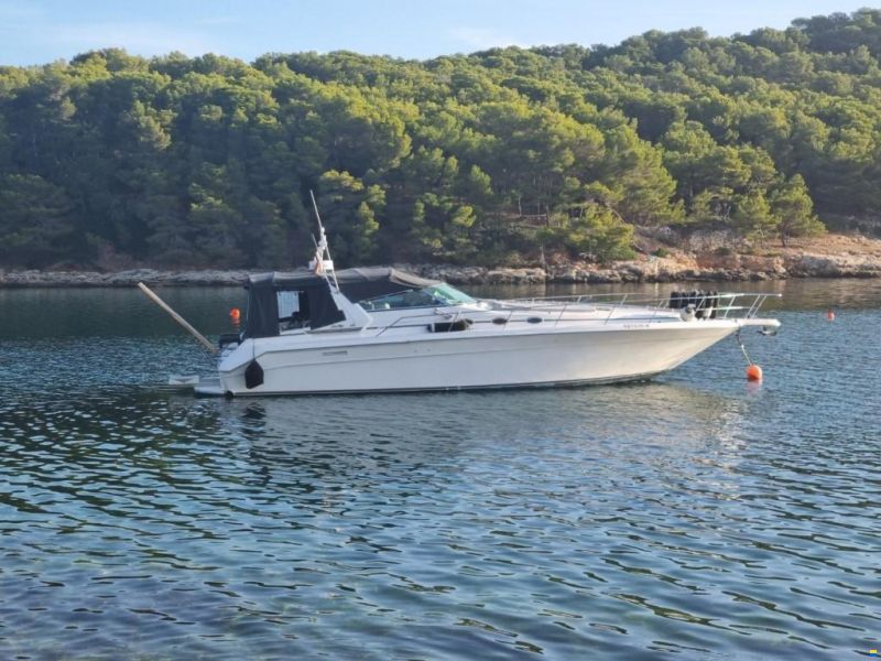 Sea Ray 440 SD