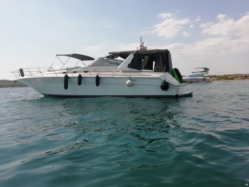 Sea Ray 440 SD