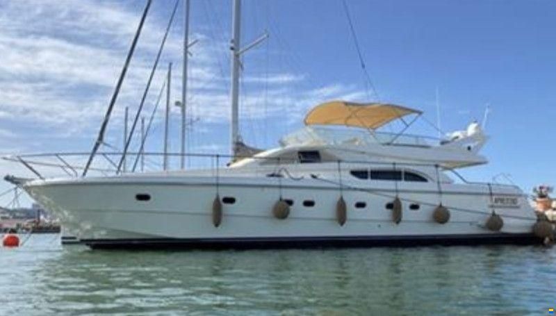 Ferretti 57 Fly