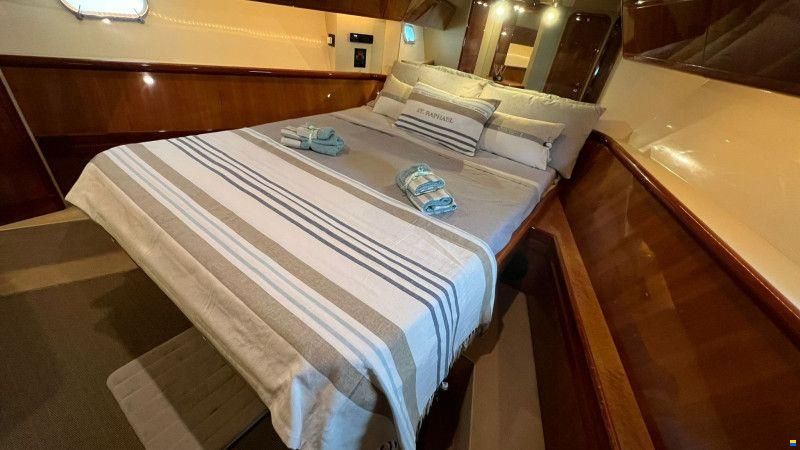 Ferretti 57 Fly