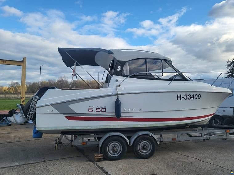 Beneteau Antares 6.8